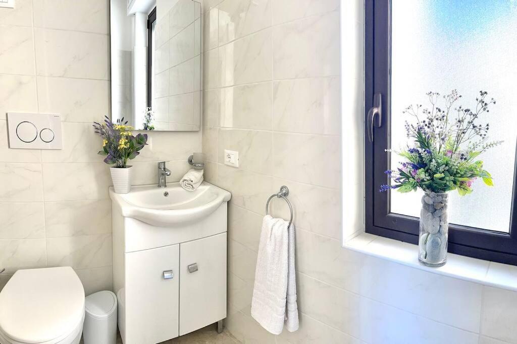 Josef House Apartment Graniti ภายนอก รูปภาพ